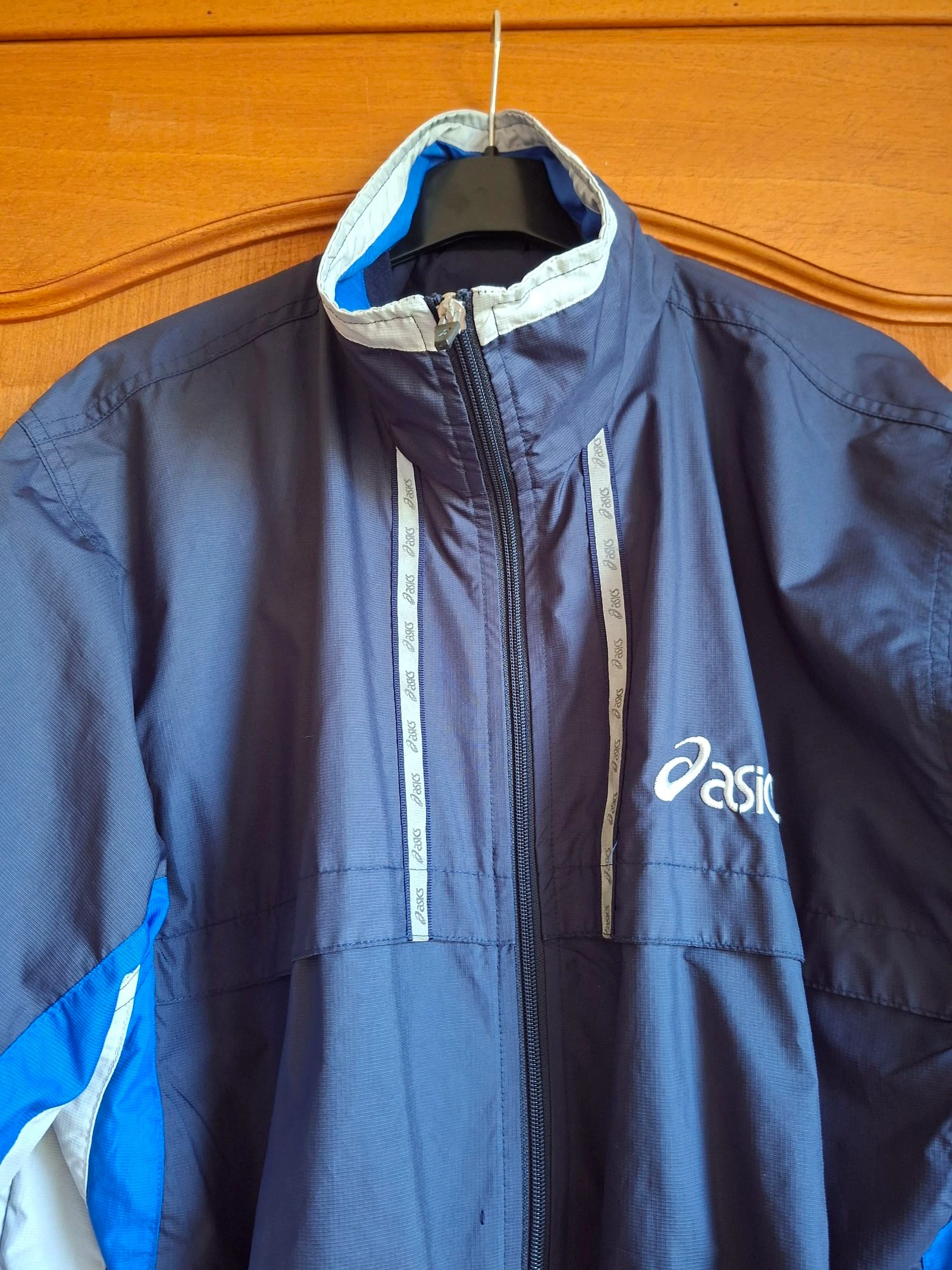 🏷 chaqueta cortavientos Asics talla L – photo 3